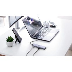 Ugreen Revodok 10-in-1 USB-C Hub - image 2