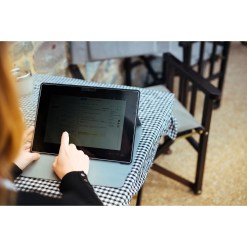 Targus AST025EUZ tablet screen protector Clear screen protector Microsoft 1 pc(s) - image 5