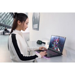 ASUS ROG Strix G18 G814PP-S9018W AMD Ryzen™ 9 7940HX Laptop 45.7 cm (18