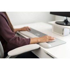 Kensington ErgoSoft Wrist Rest Mouse Pad for Standard Mouse - image 8