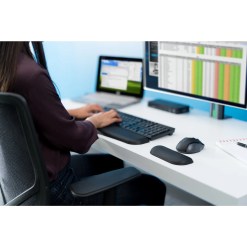 Kensington ErgoSoft Wrist Rest for Standard Mouse - image 4