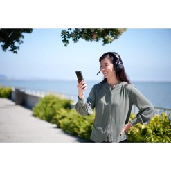 Kensington H3000 Bluetooth Over-Ear Headset - image 2